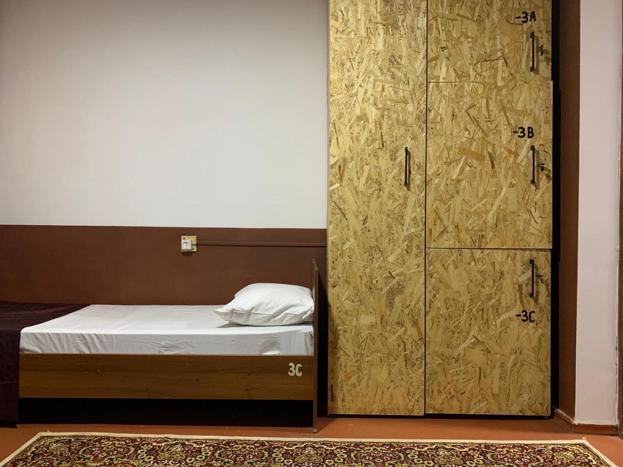 Bozui Hostel บิชเคก ภายนอก รูปภาพ